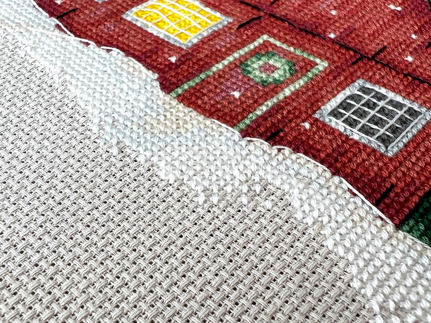 Red House - Cross Stitch Kit AVA P004
