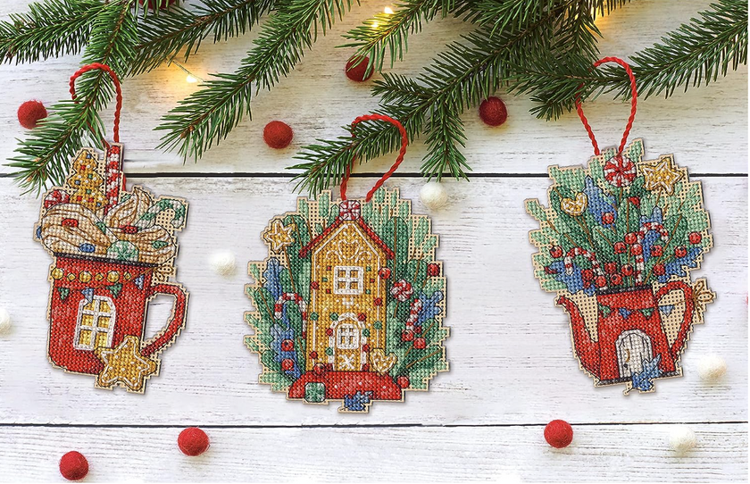 Sweet Christmas Ornaments (Set of 3) D70-09607