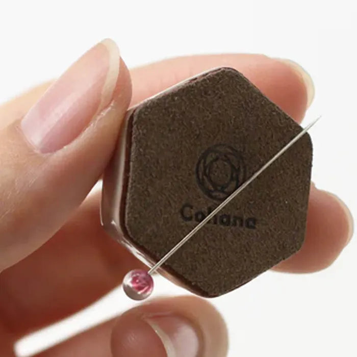 Cohana Mini 4-Piece Sewing Kit Kantsubaki - 1pc