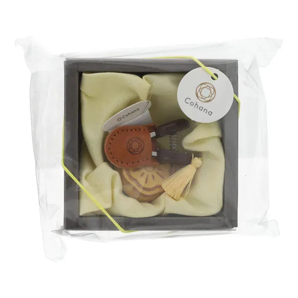 Cohana Needle rest with scissors - Awaji Kawara - yellow - 1pc