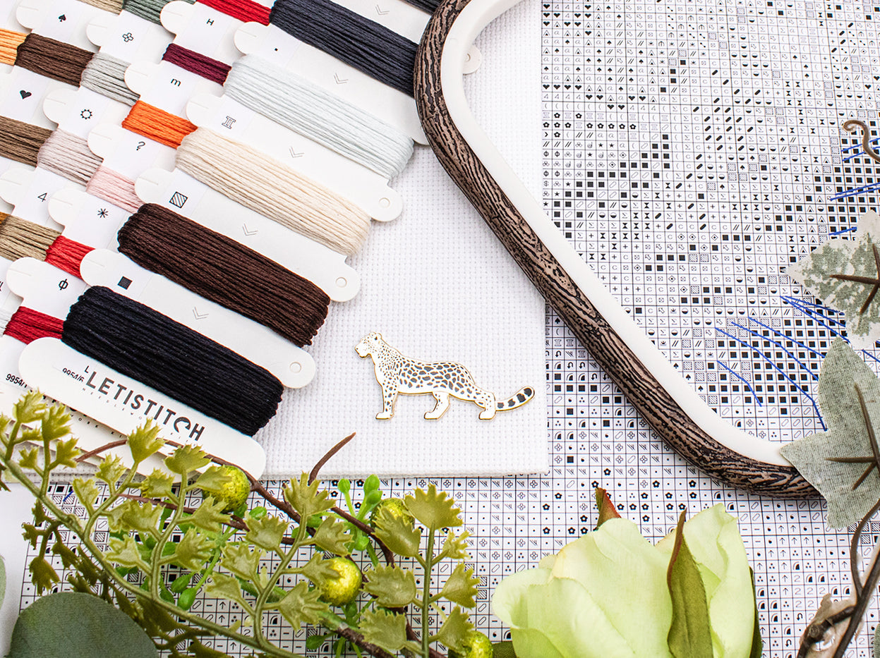 L9954 Wild Beauty Cross Stitch Kit