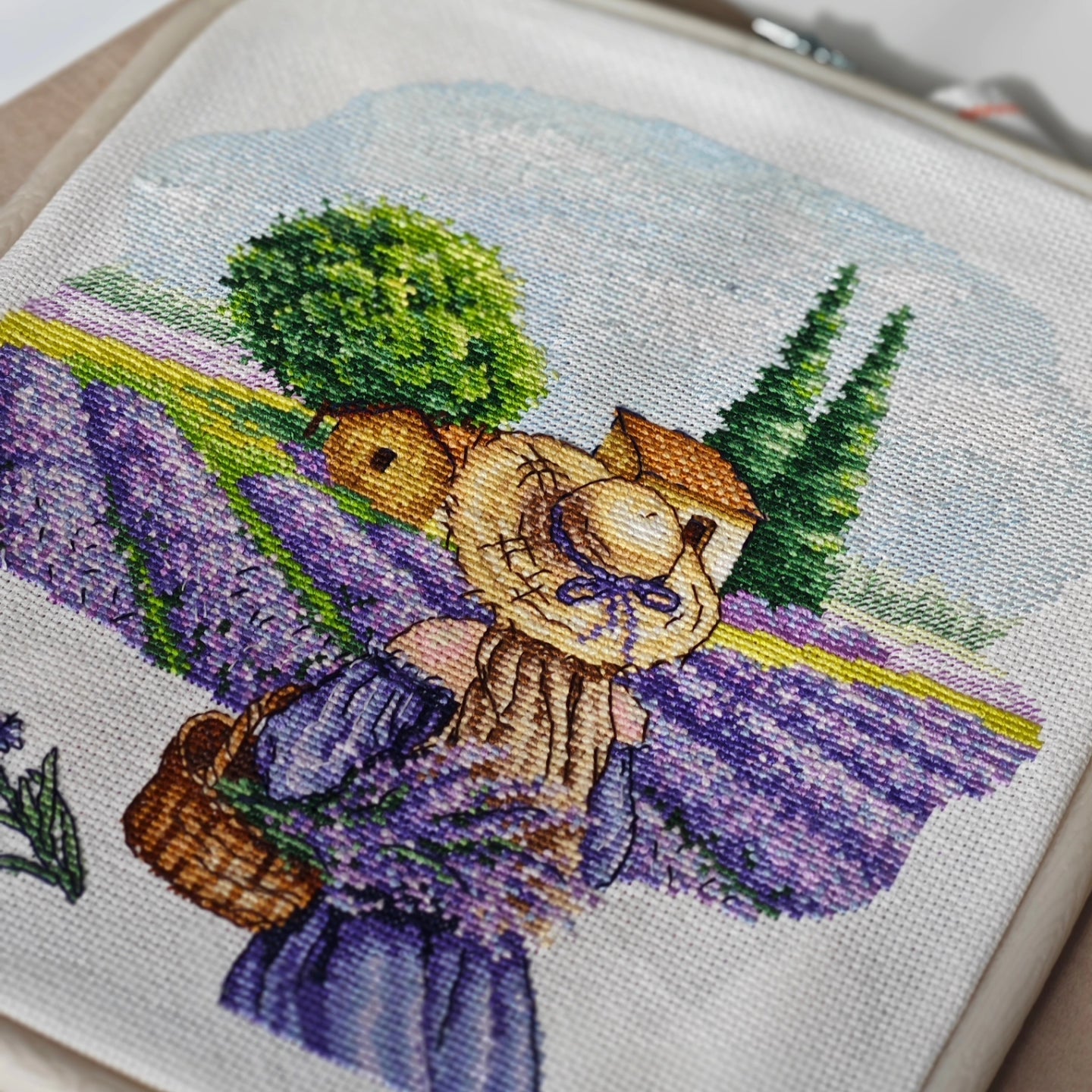 Lavender Field - Cross Stitch Kit AVA P007