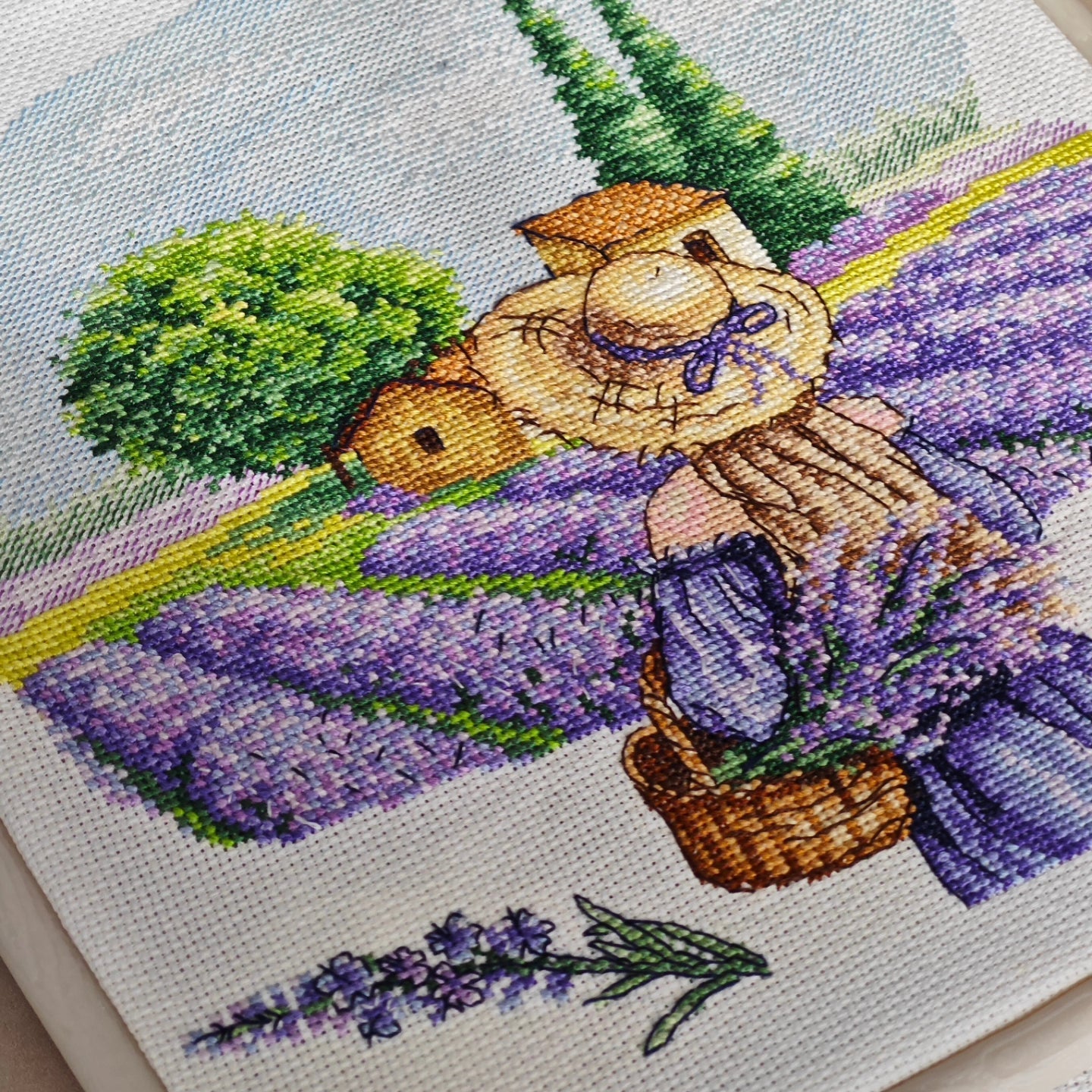 Lavender Field - Cross Stitch Kit AVA P007