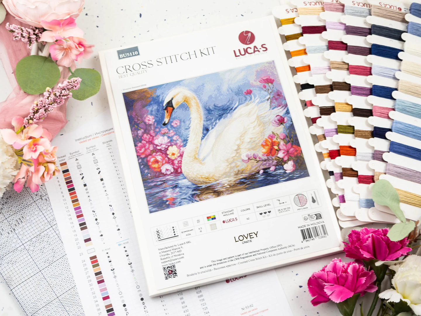 Luca-S - Lovey, BU5110 Cross Stitch Kit