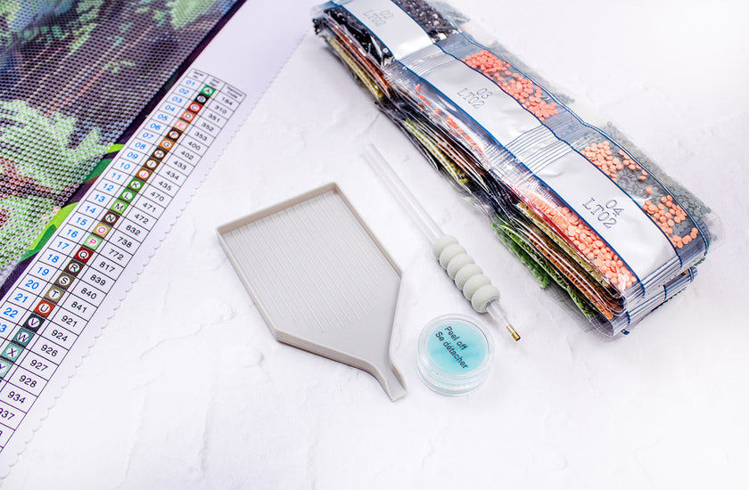 LT02  Leopard on a Branch