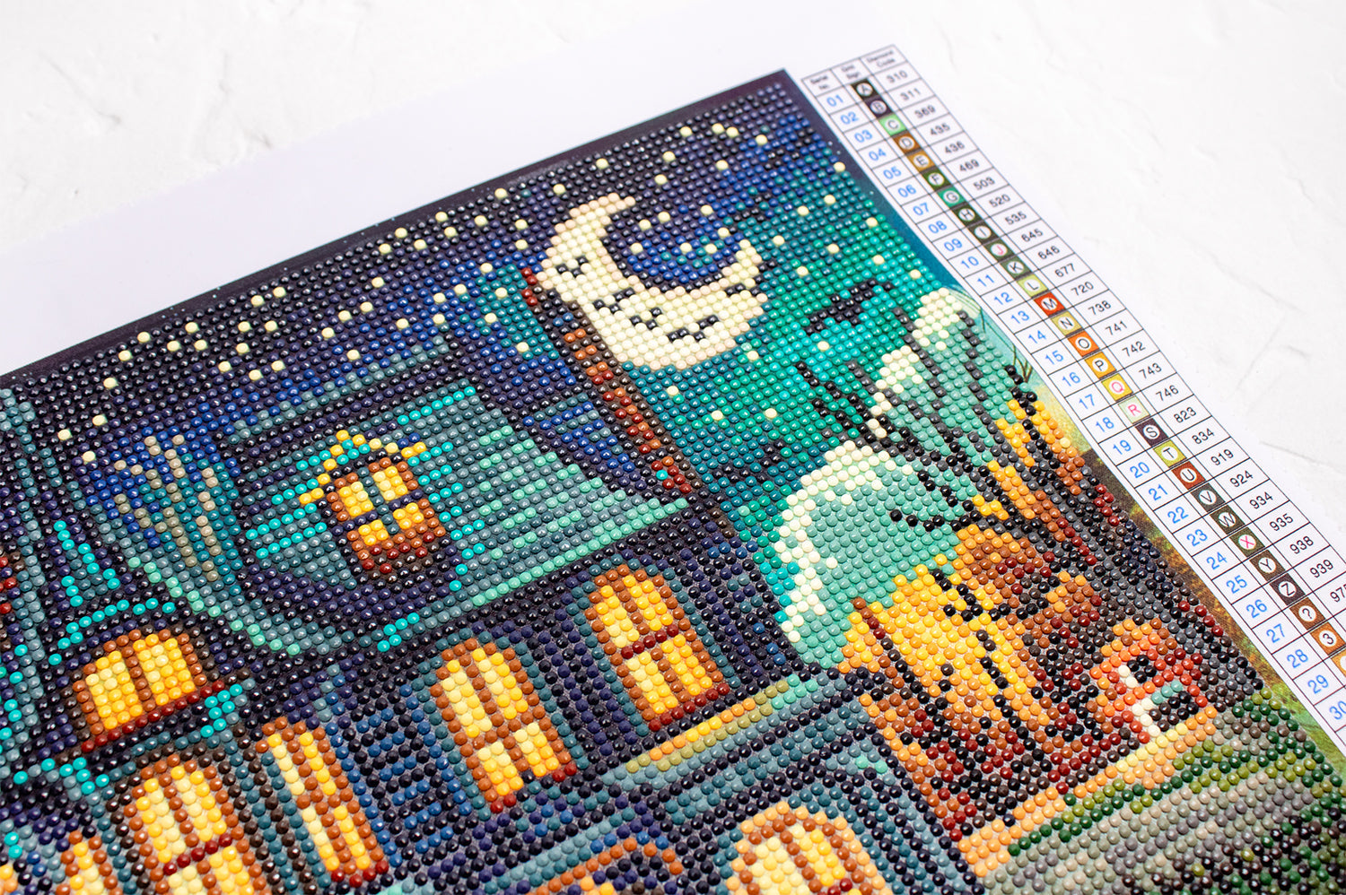 LT06 Halloween House