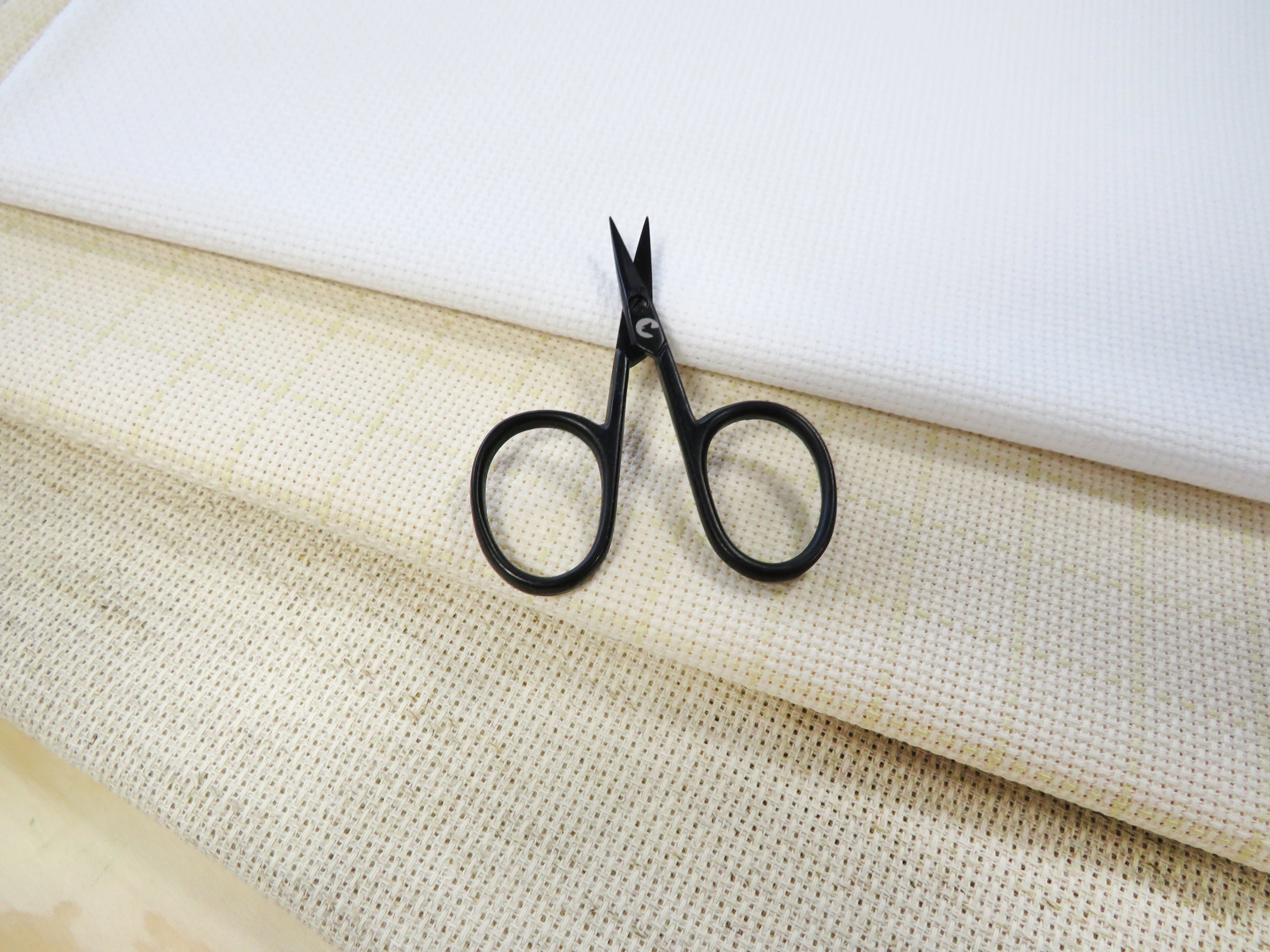 Letistitch Embroidery Scissors 'MINI' 20028