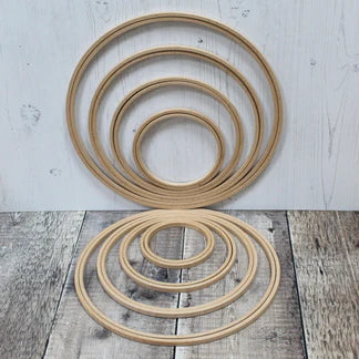 Round Wooden Embroidery Hoops – Seamless Screwless Design