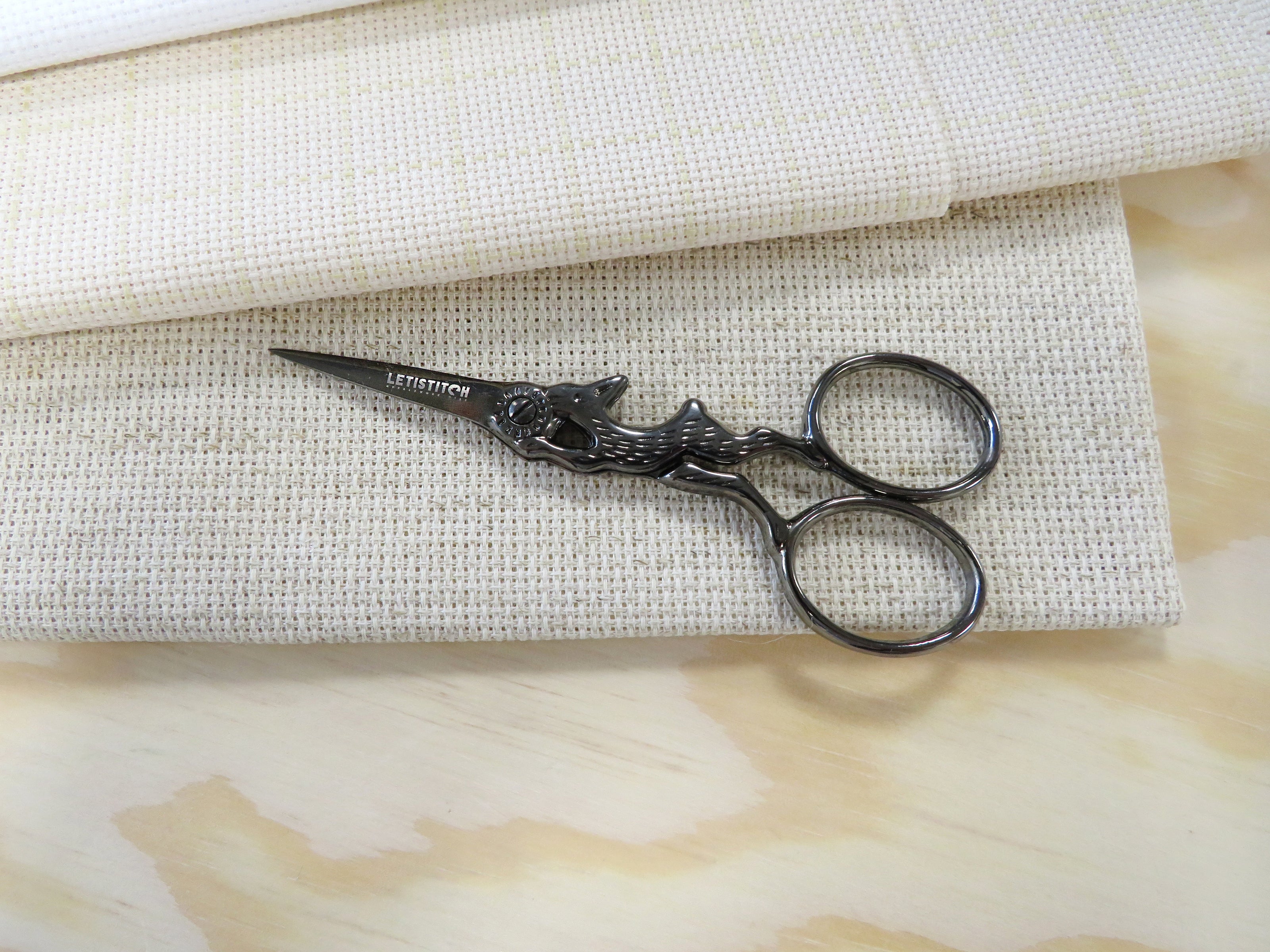 Letistitch Embroidery scissors 'RABBIT' 20042