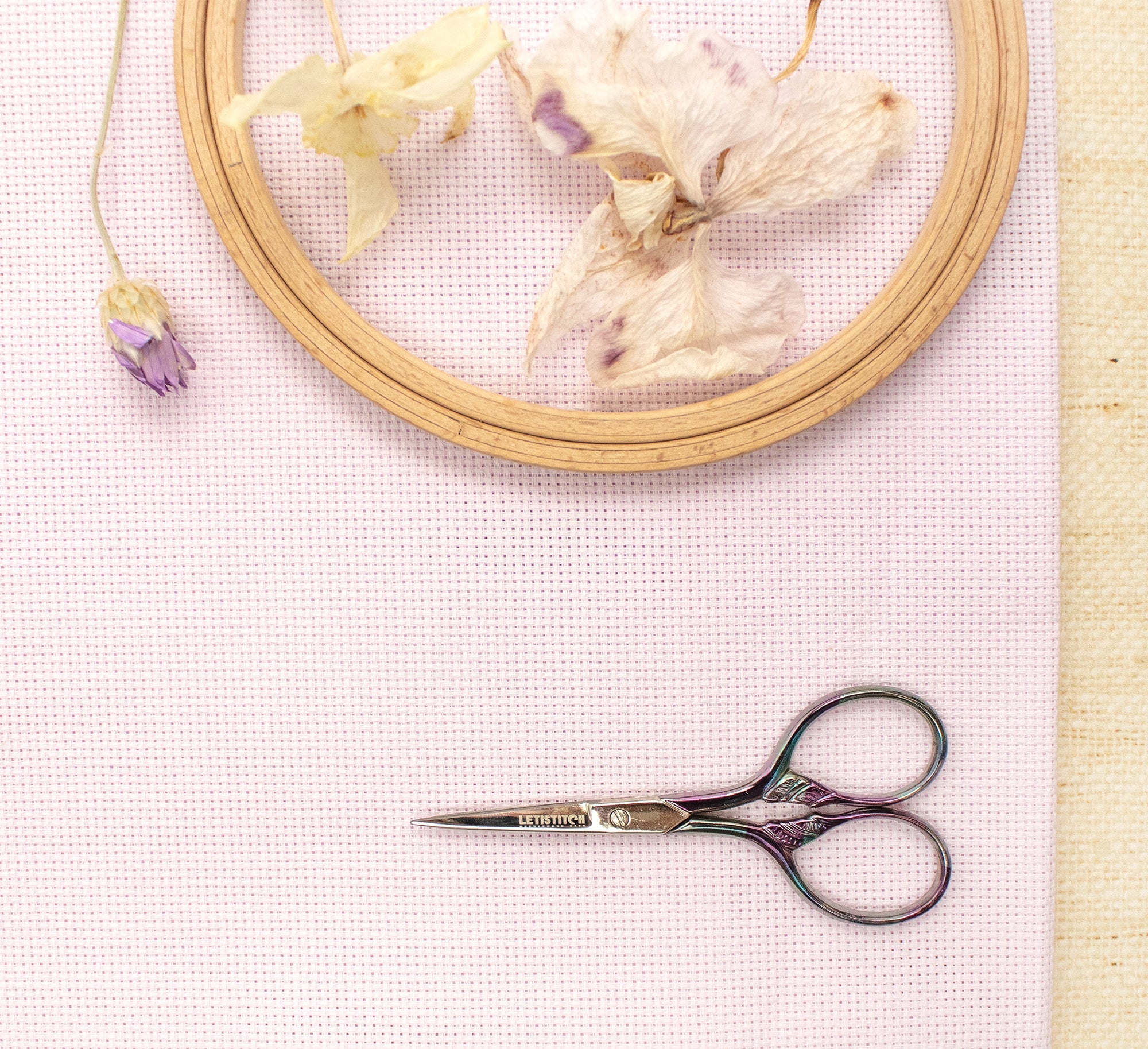 Letistitch Embroidery scissors 20431 Purple