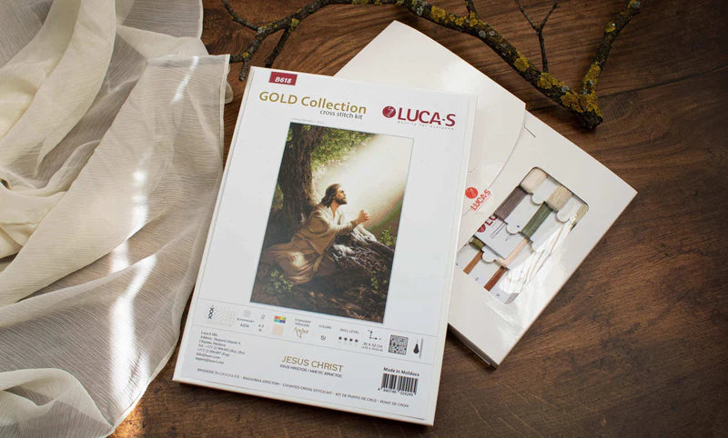 Cross Stitch Kit Luca-S Gold - Jesus Christ, (B618)