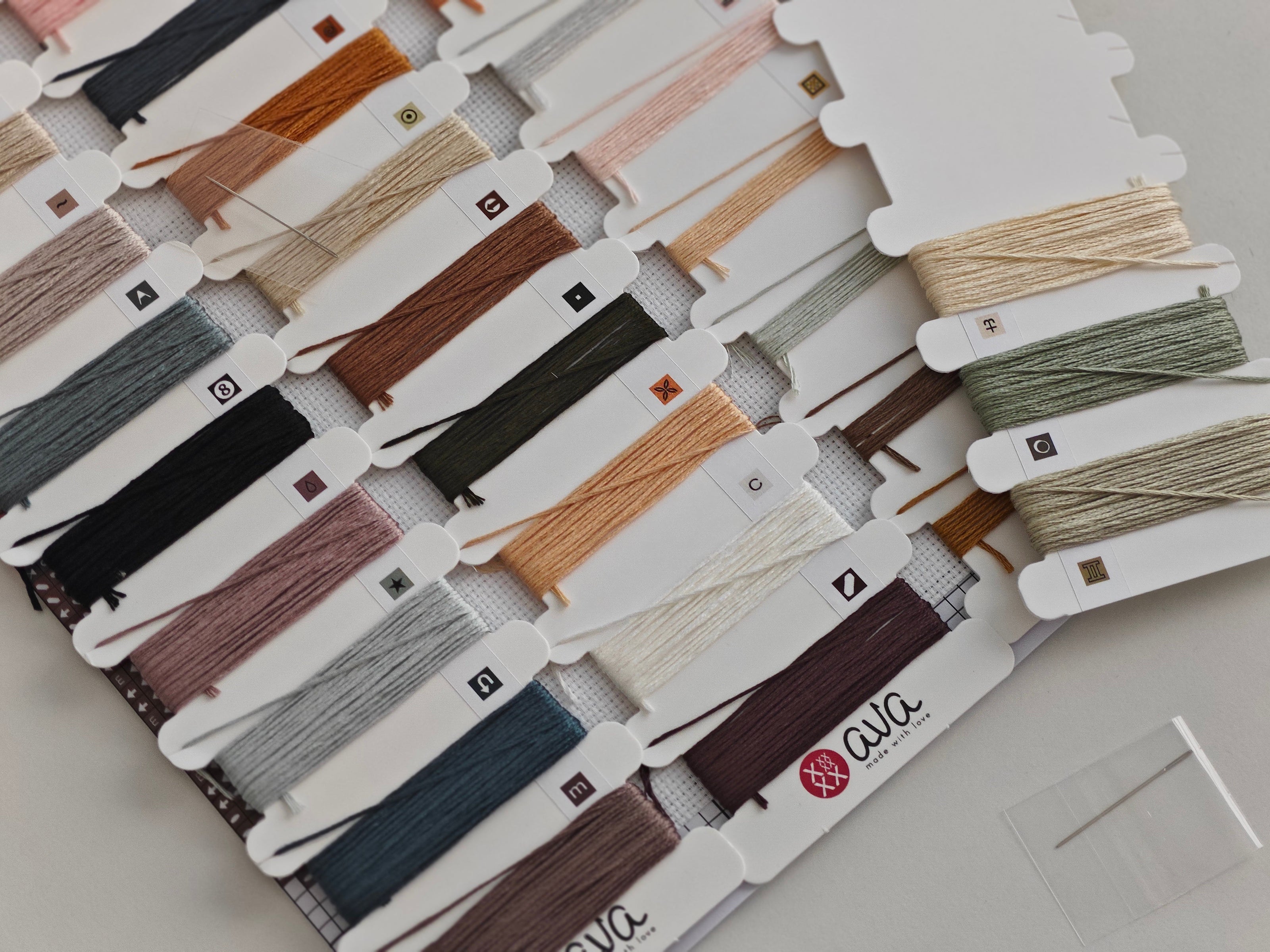 Autumn Fairytale Mouse - Cross Stitch Kit AVA P012