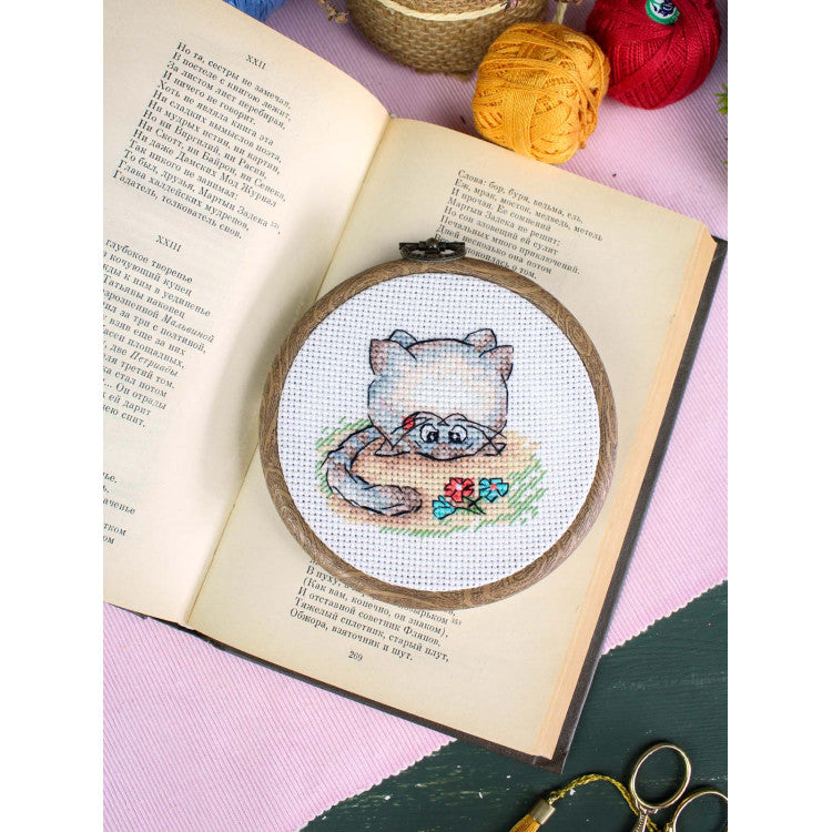 Cross stitch kit "Pet" 7*7 cm SM-1262