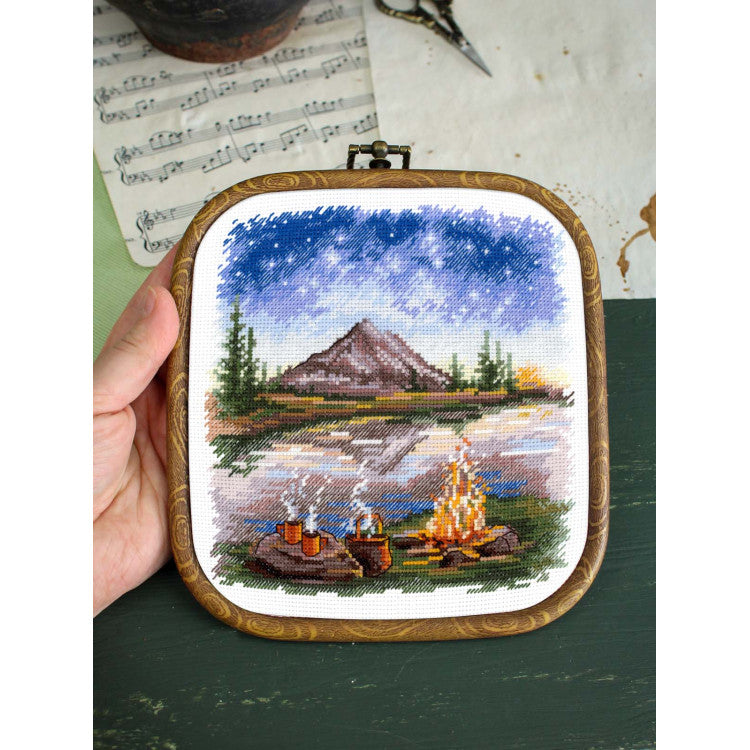 CROSS STITCH KIT "UNDER THE STARRY SKY" 16*16 CM SNV-955